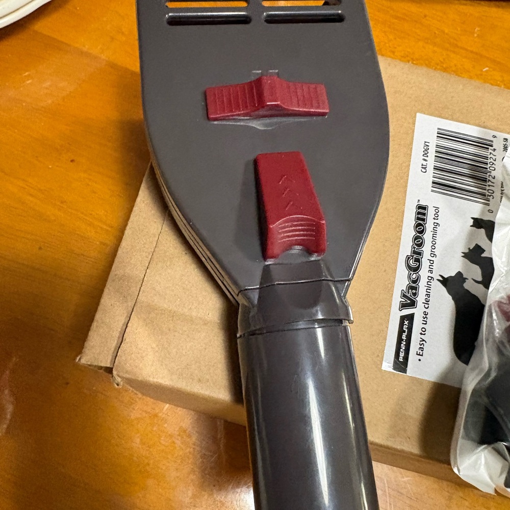 Penn-Plax VacGroom Pet Grooming and Shedding Vacuum Attachment Kit new - Picture 3 of 7